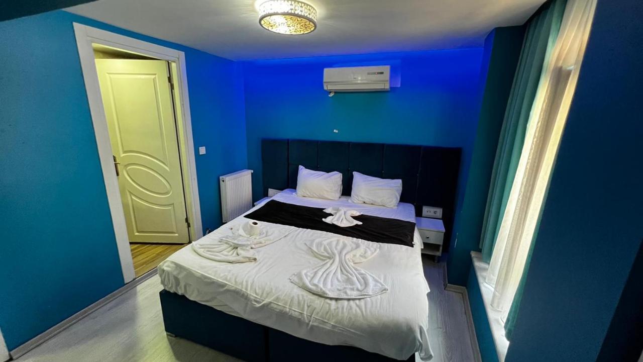 Moon Blue Hotel Istanbul Exterior photo